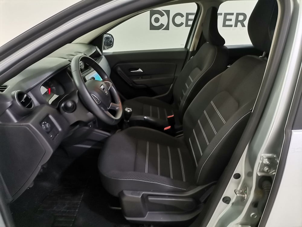 Dacia Duster usata a Salerno (9)