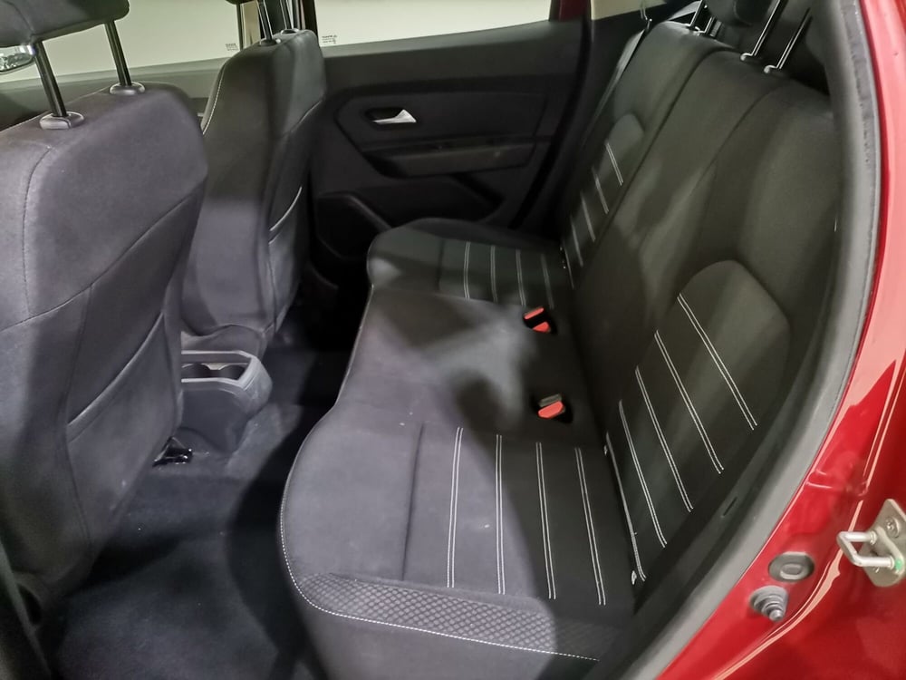 Dacia Duster usata a Salerno (10)