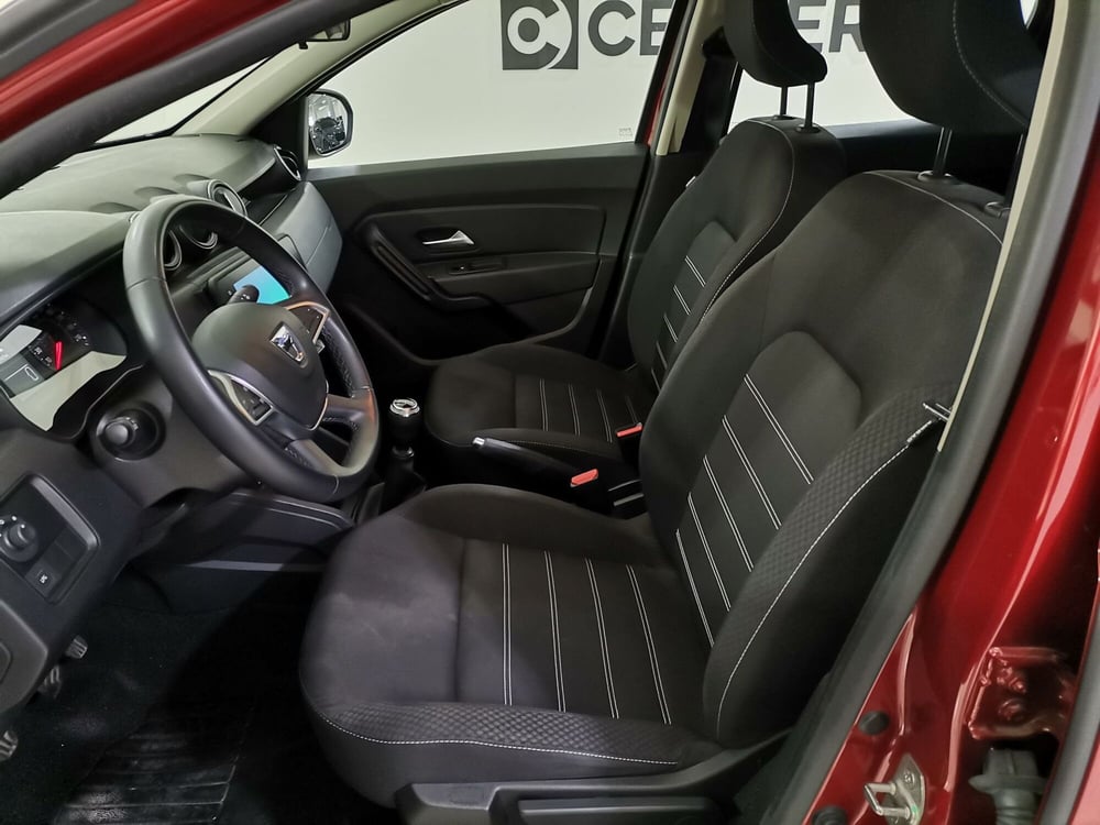 Dacia Duster usata a Salerno (9)