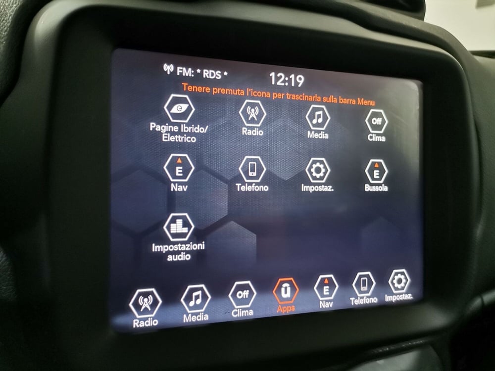 Jeep Renegade usata a Salerno (17)