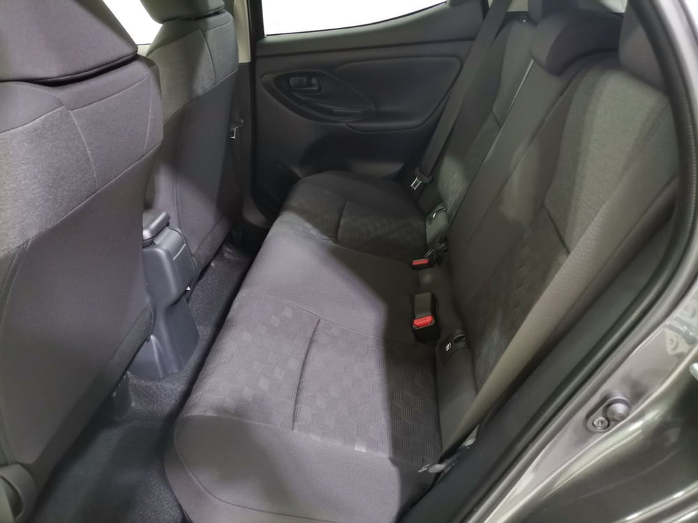 Toyota Yaris nuova a Salerno (10)