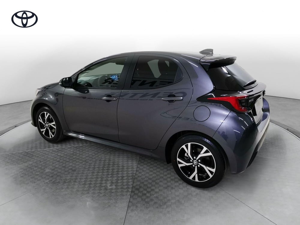 Toyota Yaris nuova a Salerno (4)
