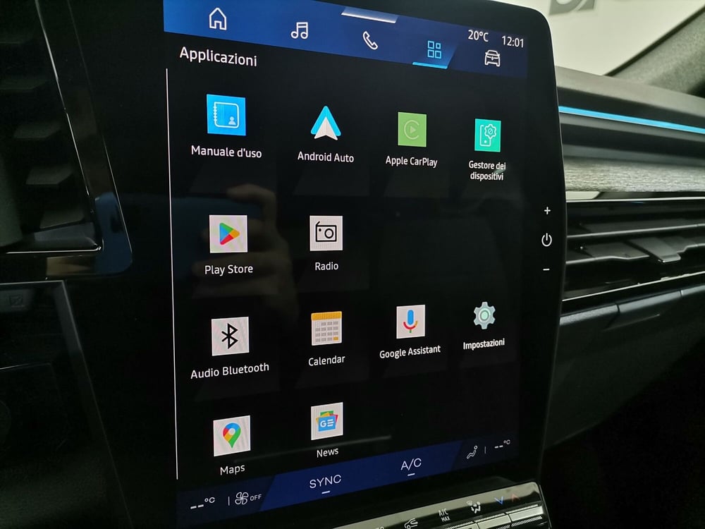Renault Austral nuova a Salerno (16)
