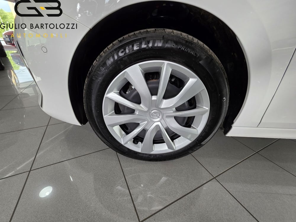 Opel Corsa nuova a Prato (10)