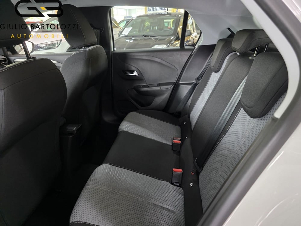 Opel Corsa nuova a Prato (5)