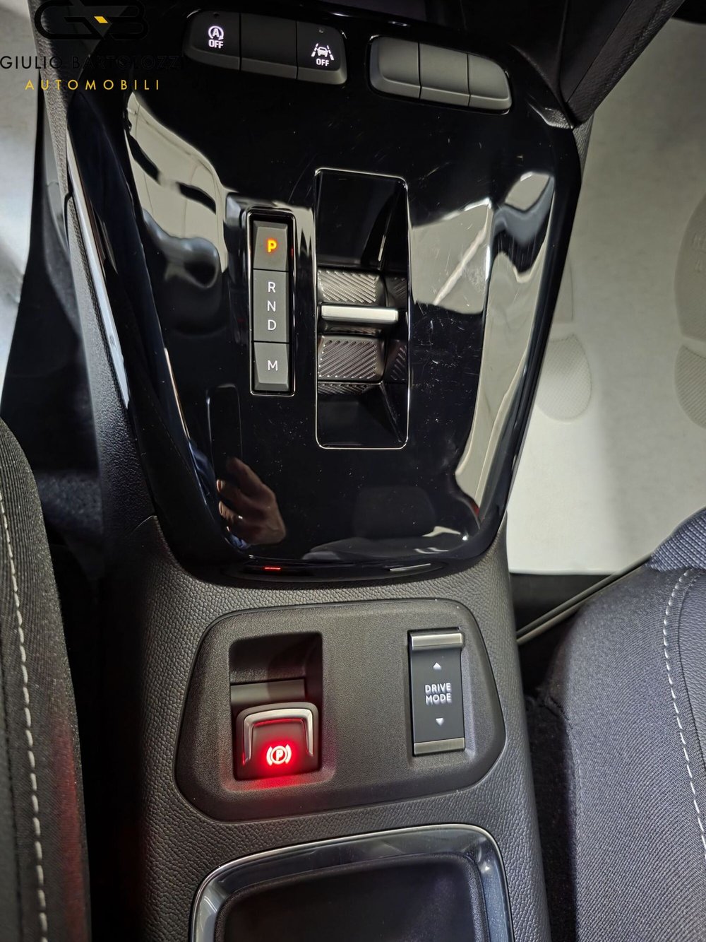 Opel Corsa nuova a Prato (13)
