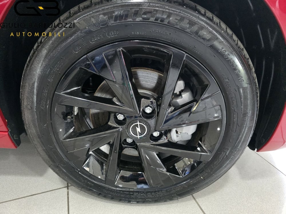 Opel Corsa nuova a Prato (9)