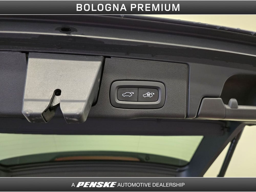 Volvo XC60 usata a Bologna (10)