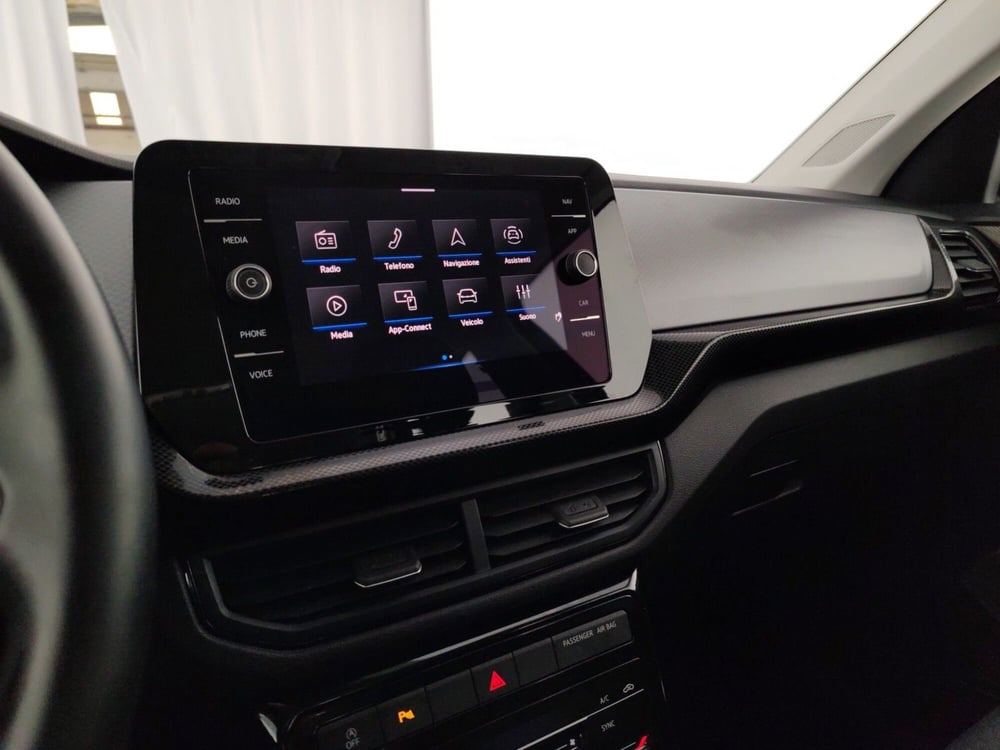 Volkswagen T-Cross usata a Massa-Carrara (12)