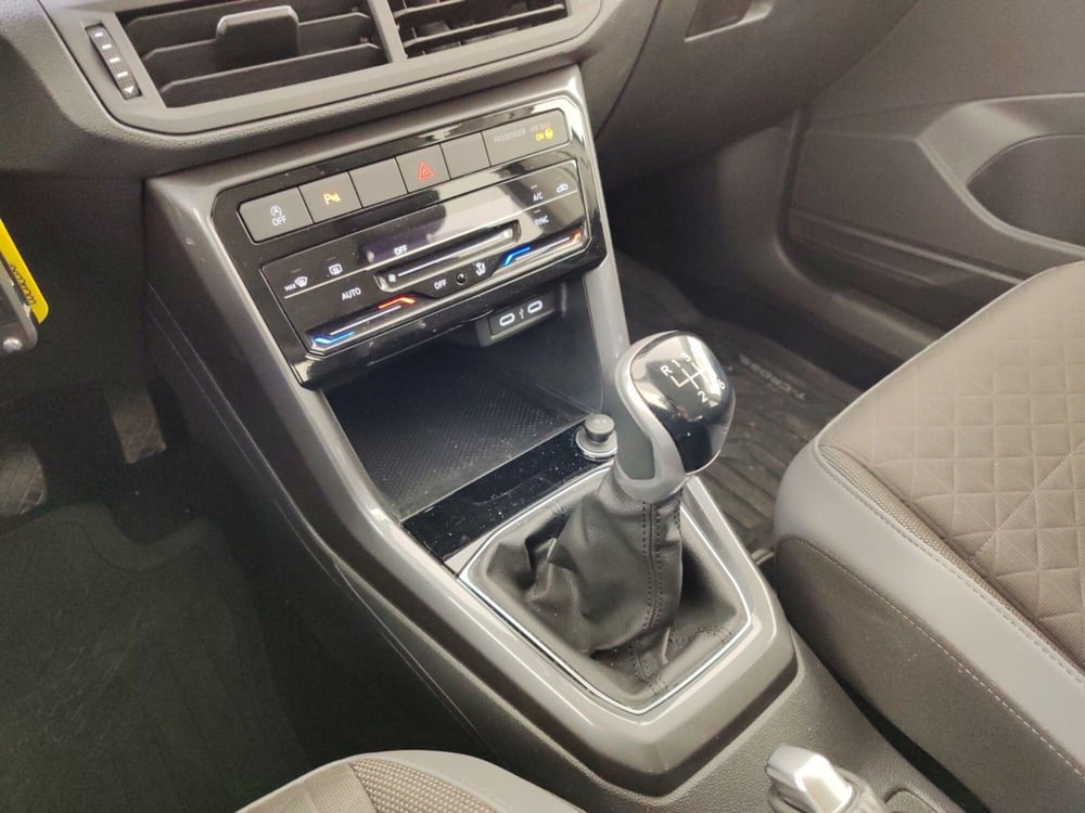 Volkswagen T-Cross usata a Massa-Carrara (11)