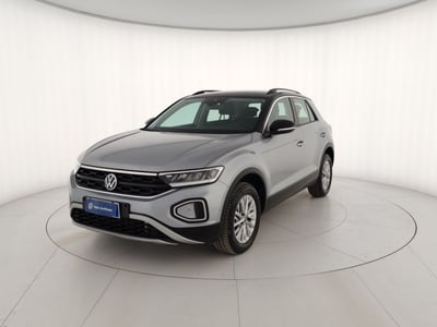 Volkswagen T-Roc 2.0 tdi Life 150cv dsg del 2024 usata a Massa