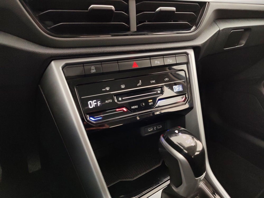 Volkswagen T-Roc usata a Massa-Carrara (12)