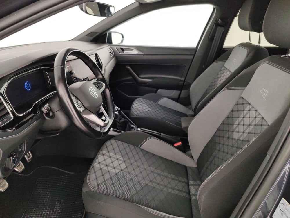 Volkswagen Polo usata a Massa-Carrara (7)