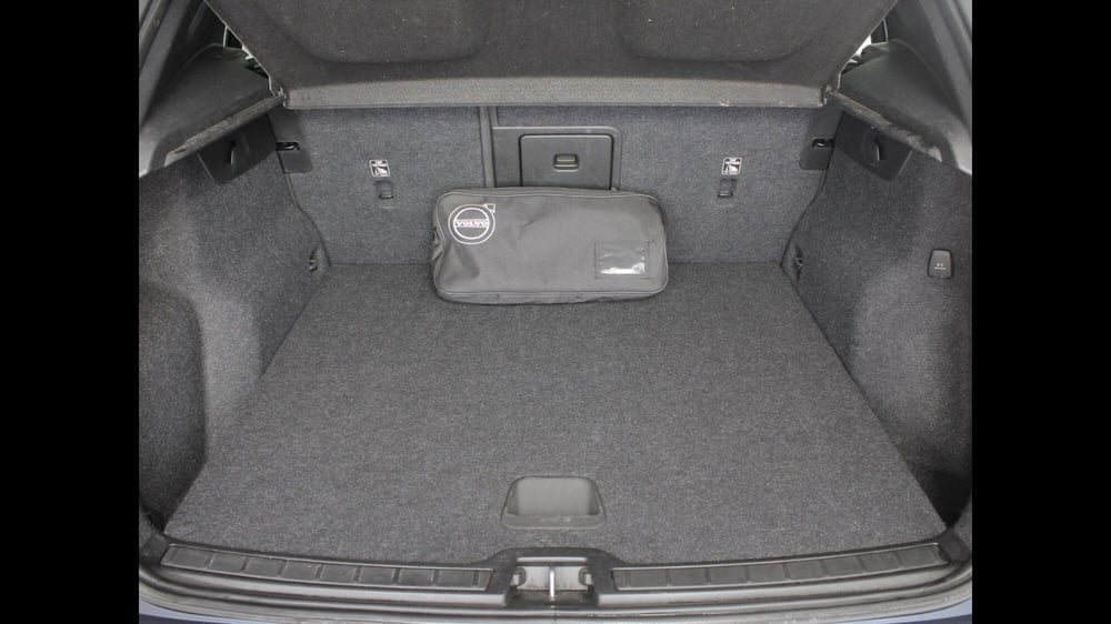 Volvo XC40 usata a Palermo (11)