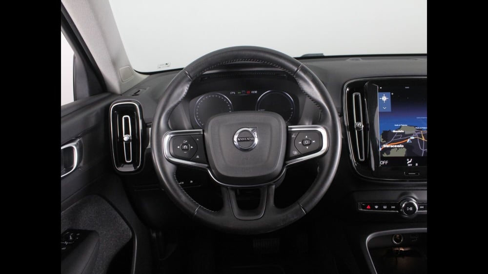 Volvo XC40 usata a Palermo (6)