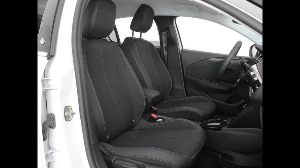 Opel Corsa-e nuova a Palermo (8)