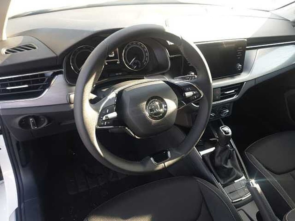 Skoda Kamiq nuova a Ancona (17)