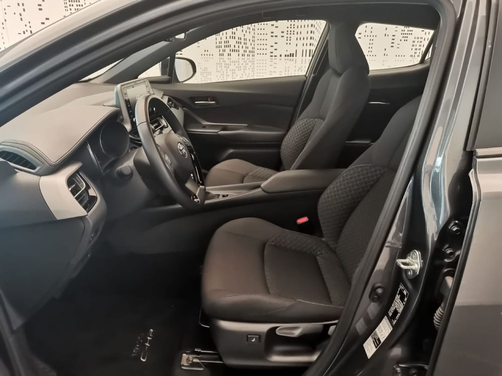 Toyota Toyota C-HR usata a Bergamo (12)