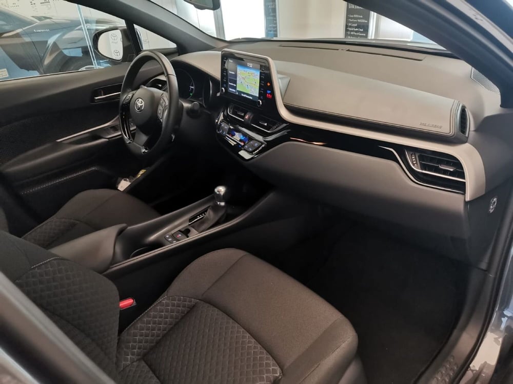 Toyota Toyota C-HR usata a Bergamo (6)