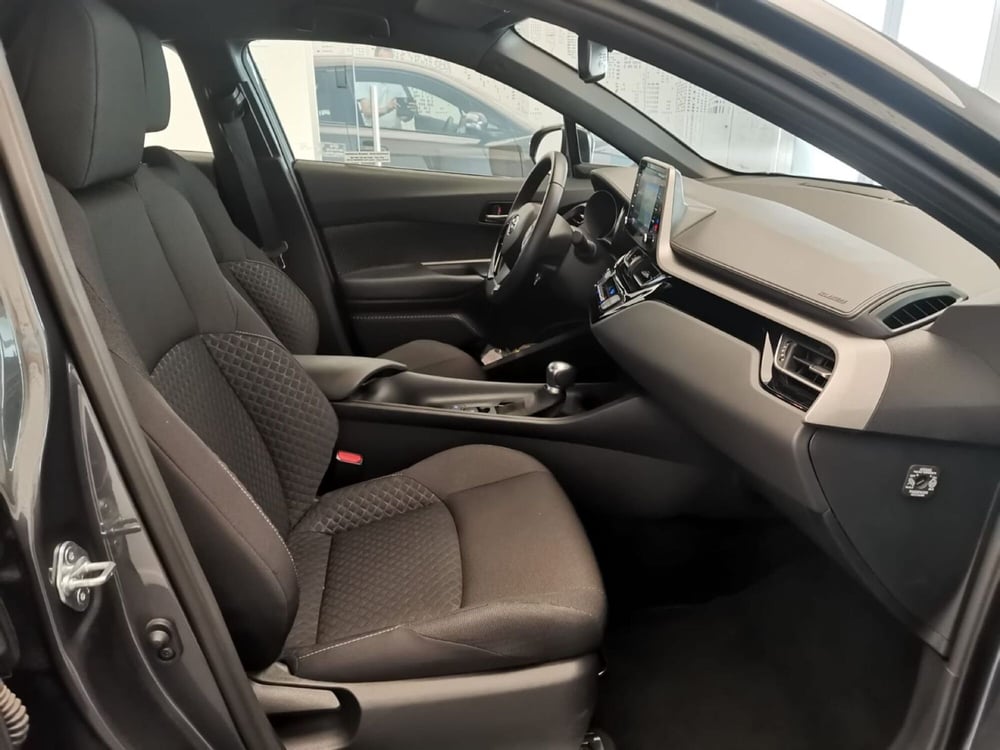 Toyota Toyota C-HR usata a Bergamo (7)