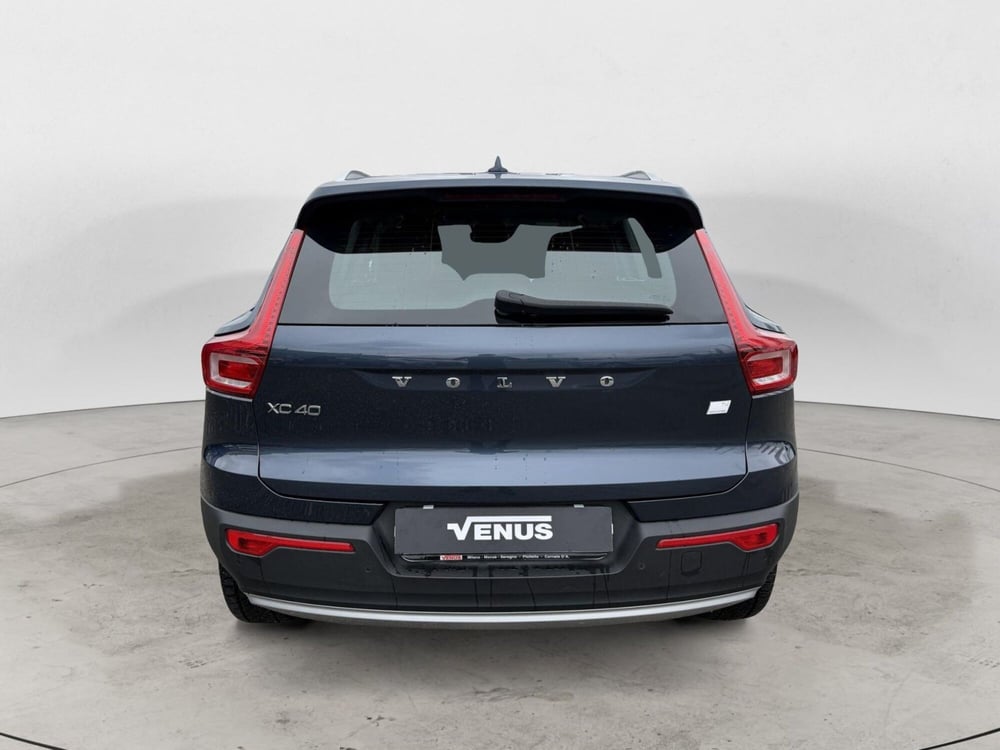 Volvo XC40 usata a Milano (6)