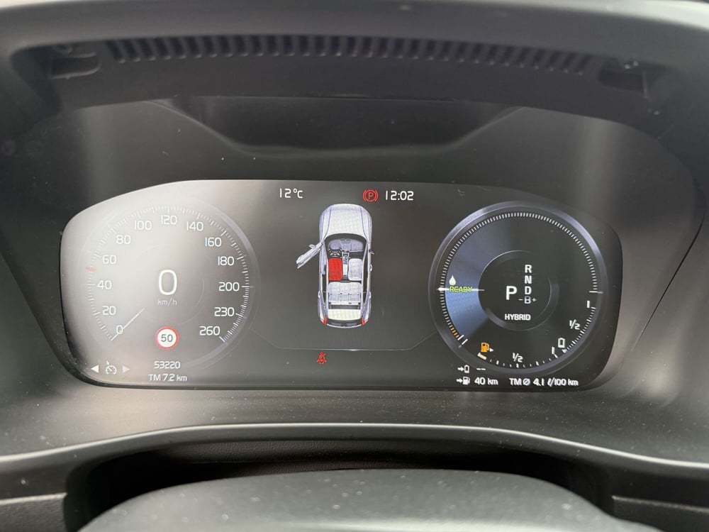 Volvo XC40 usata a Milano (9)