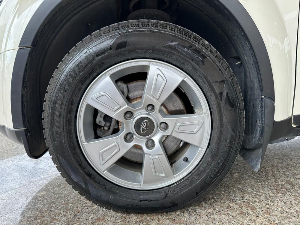 Mahindra XUV500 usata a Brescia (7)