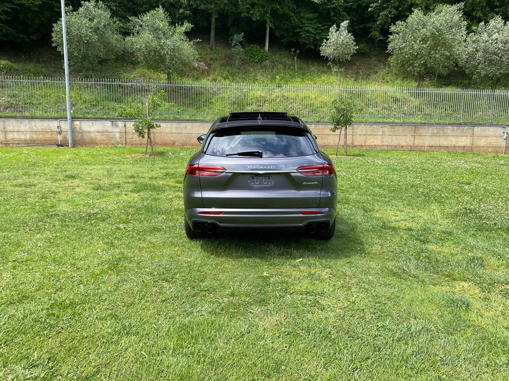 Maserati Grecale nuova a Salerno (11)