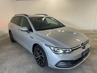 Volkswagen Golf Variant 1.5 TGI DSG Style del 2023 usata a Avezzano