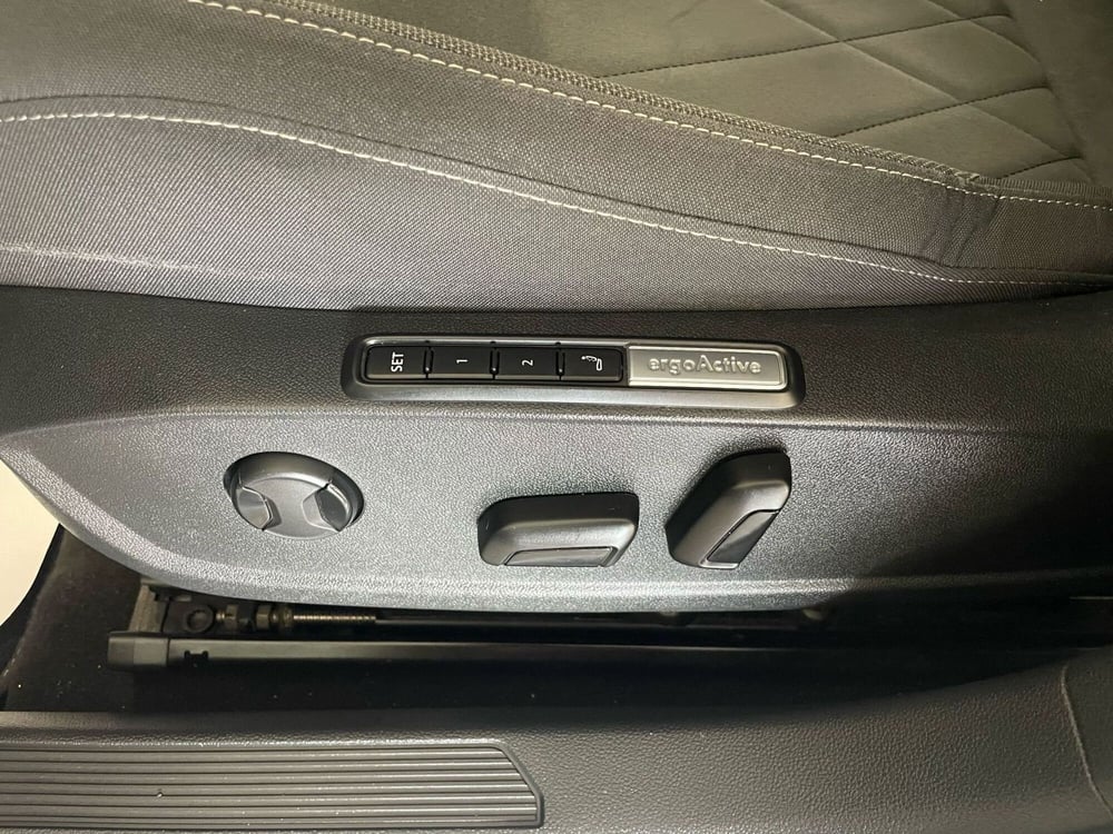 Volkswagen Golf Variant usata a L'Aquila (13)