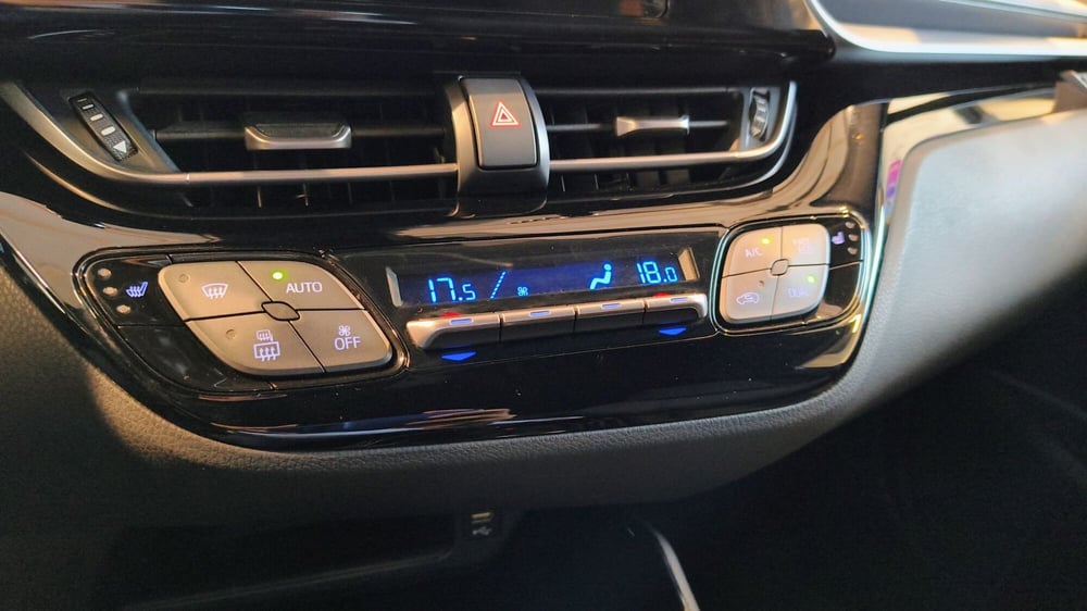 Toyota Toyota C-HR usata a Catanzaro (16)