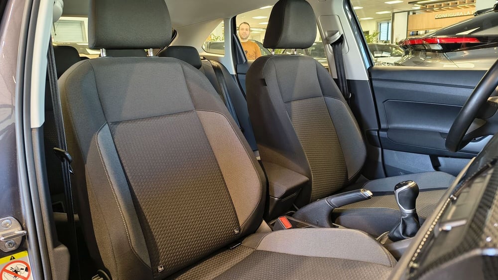 Volkswagen Taigo usata a Catanzaro (17)