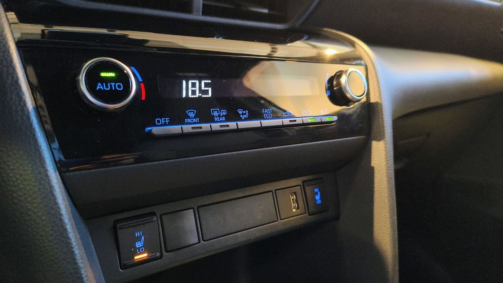 Toyota Yaris Cross usata a Catanzaro (18)