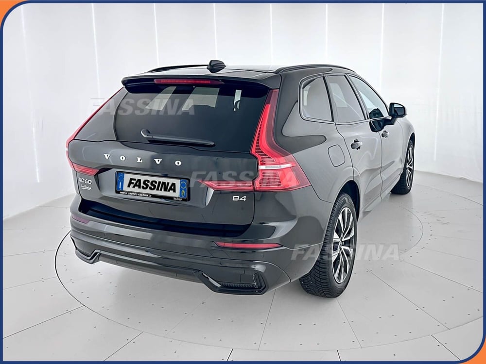 Volvo XC60 usata a Milano (6)
