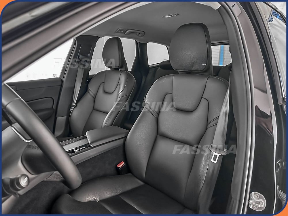 Volvo XC60 usata a Milano (8)
