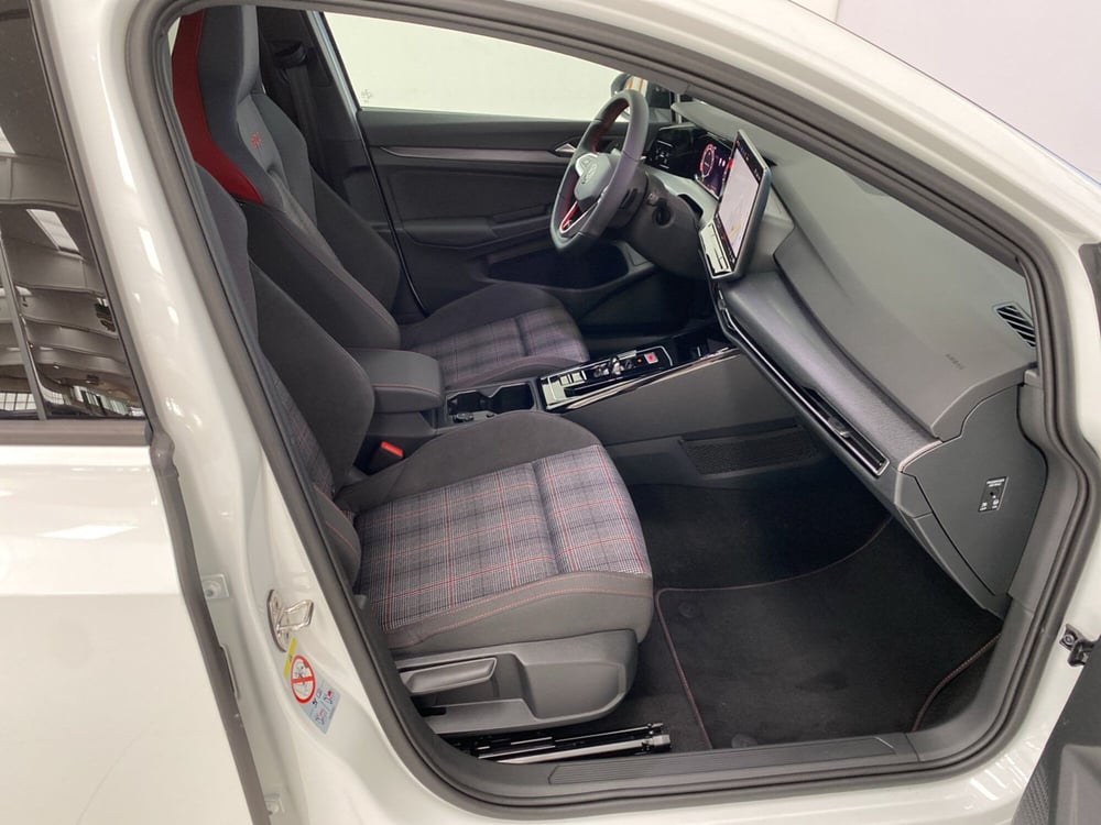 Volkswagen Golf nuova a Lodi (6)