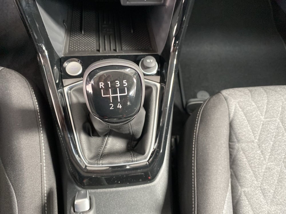Volkswagen T-Cross nuova a Lodi (11)
