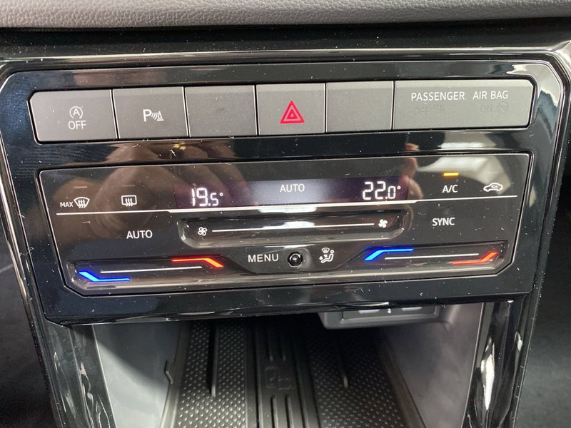 Volkswagen T-Cross nuova a Lodi (12)