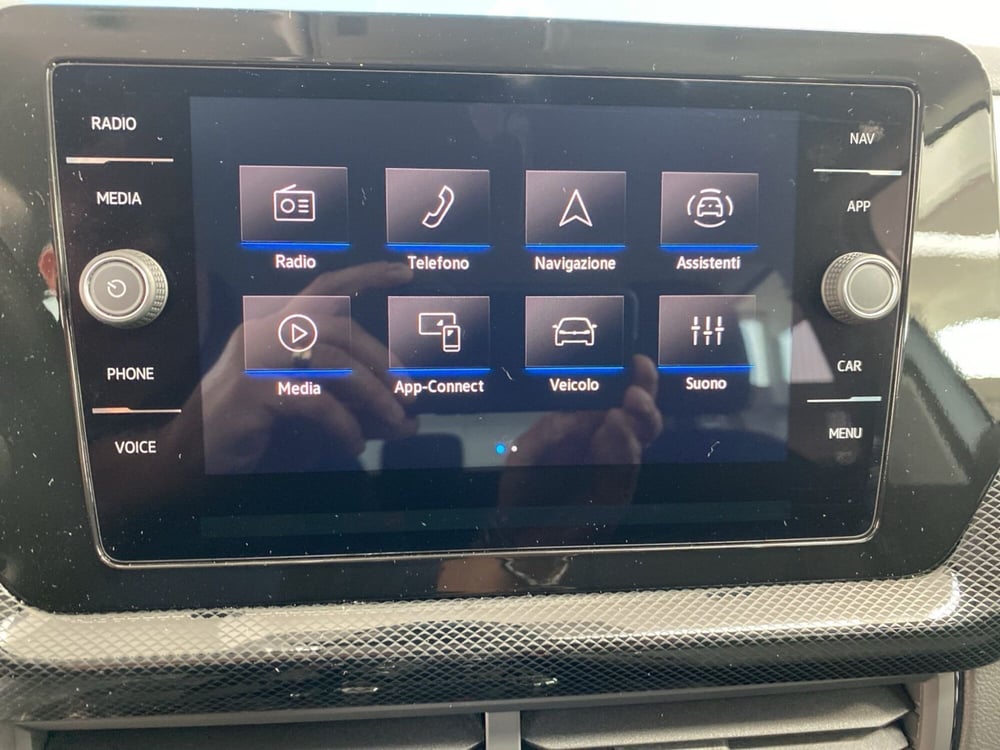 Volkswagen T-Cross nuova a Lodi (13)