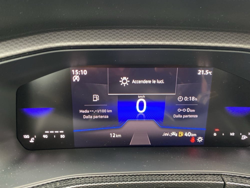 Volkswagen T-Cross nuova a Lodi (17)