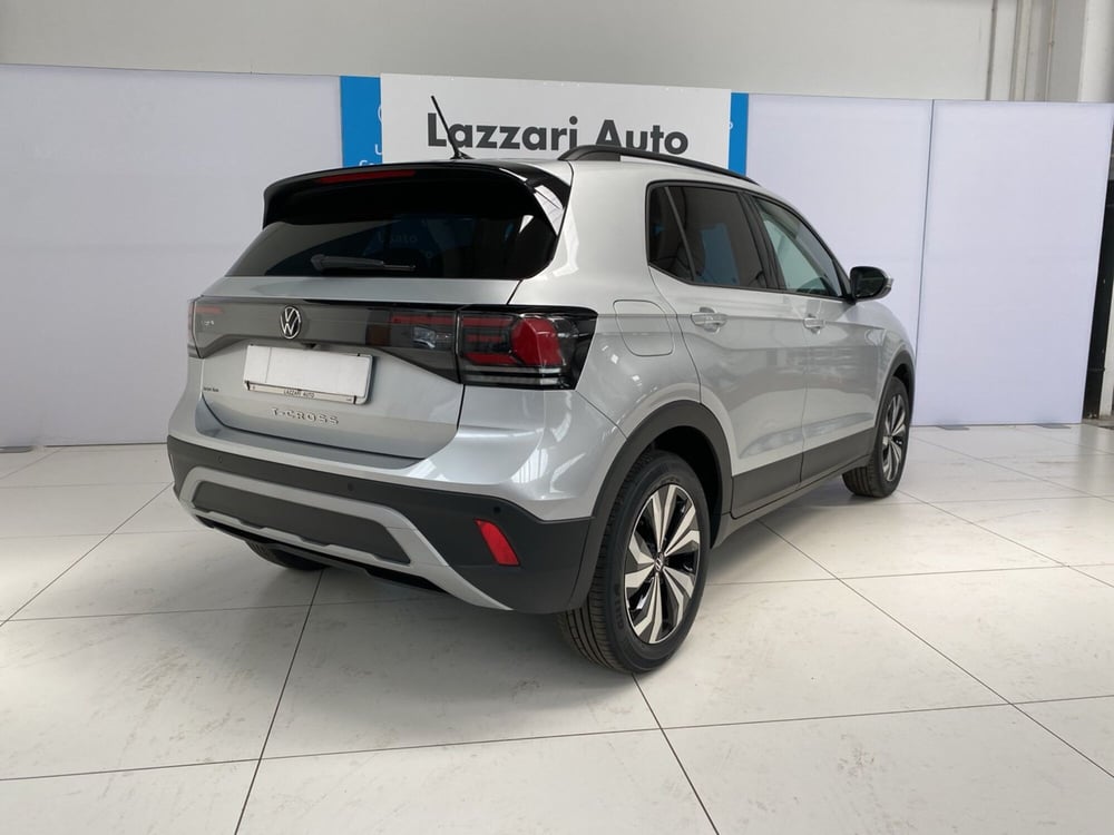 Volkswagen T-Cross nuova a Lodi (4)