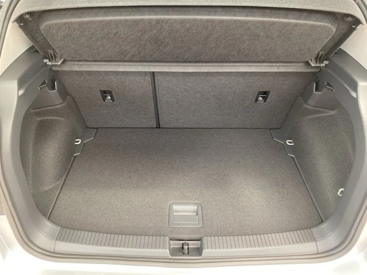 Volkswagen T-Cross nuova a Lodi (9)