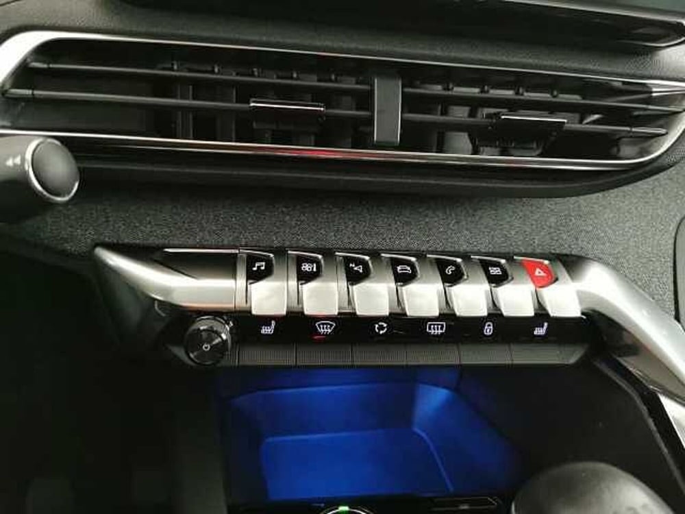 Peugeot 3008 usata a Chieti (15)