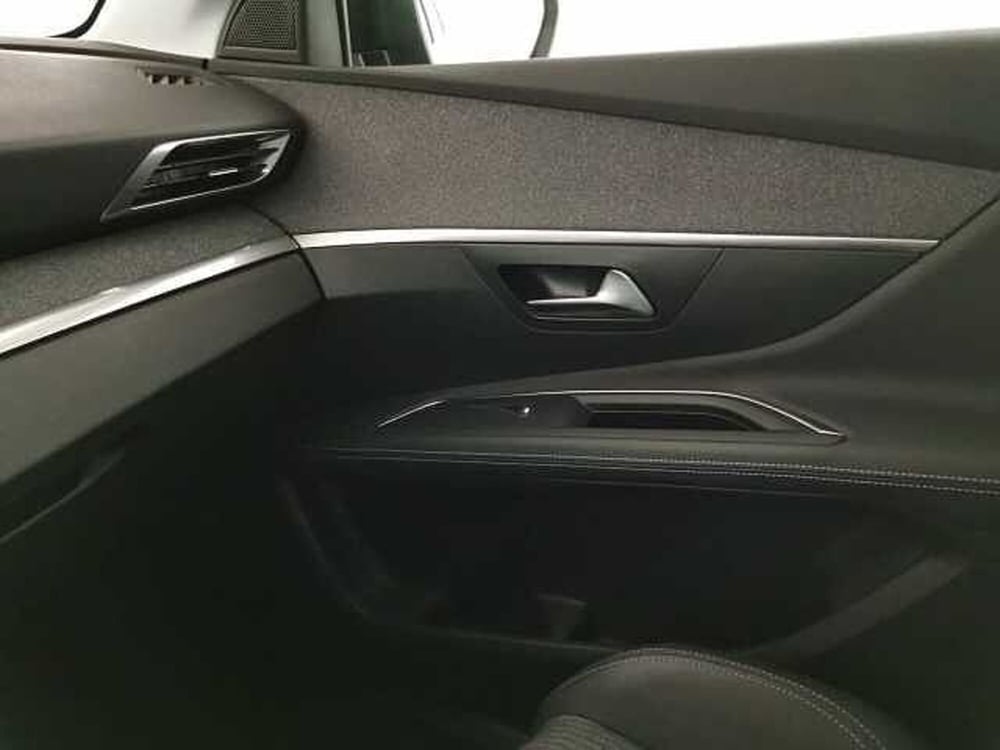Peugeot 3008 usata a Chieti (18)