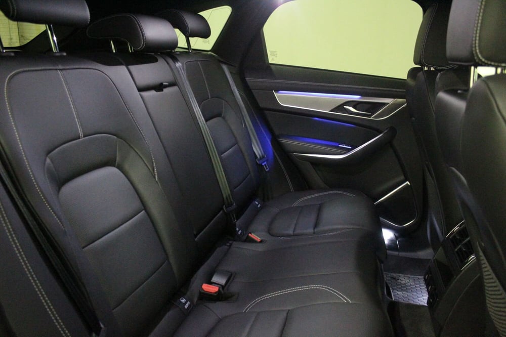 Jaguar F-Pace usata a Brescia (5)
