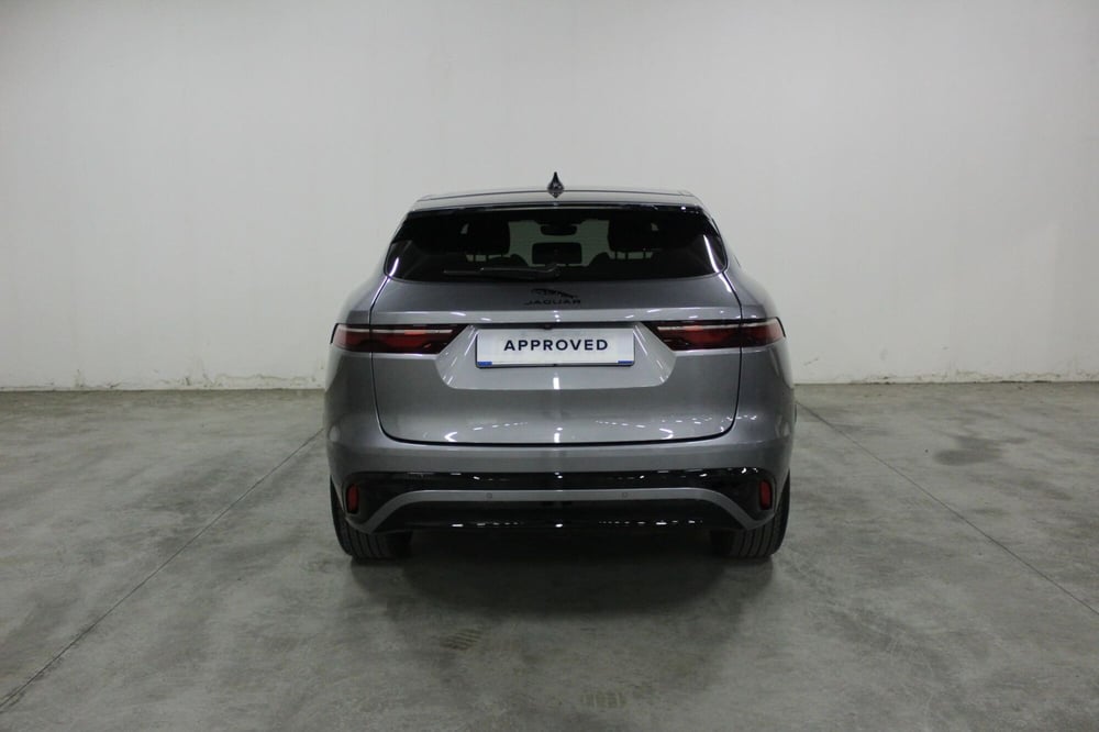 Jaguar F-Pace usata a Brescia (7)
