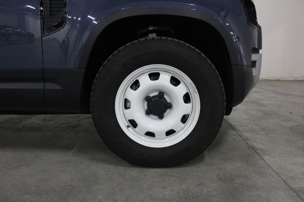 Land Rover Defender usata a Brescia (10)