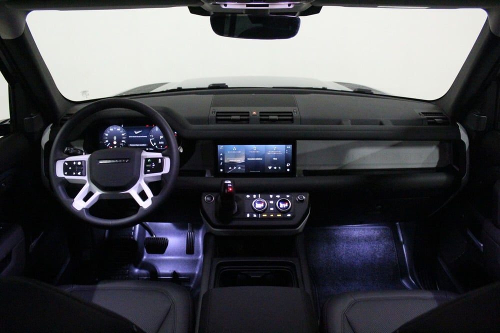 Land Rover Defender usata a Brescia (4)