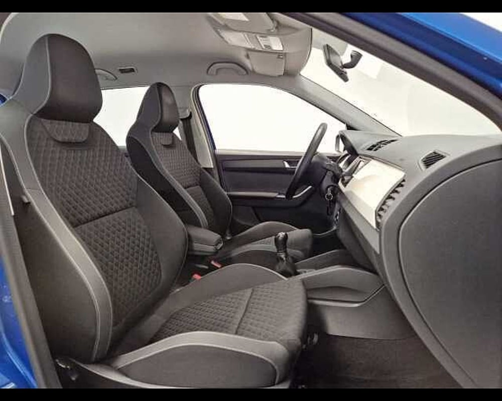 Skoda Fabia usata a Milano (10)
