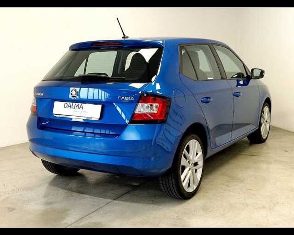Skoda Fabia usata a Milano (4)